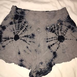 American Eagle tie-dye flowy shorts